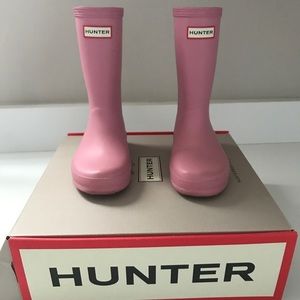 Hunter “First Classic" rain boot. Pink, size 12US